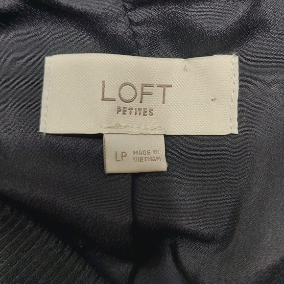 Loft-Bomber Jacket. - Picture 8 of 9